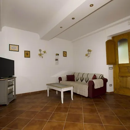 Holiday home 'villa Ciliegio' Mit Eigenem Pool By Interhome